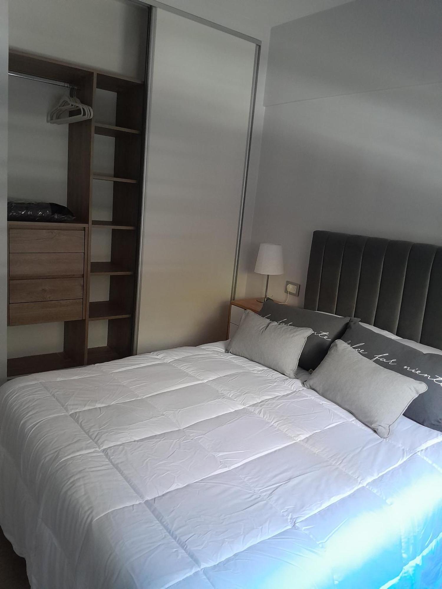 Valentine Palermo, Charming Two Bedroom Apartment, Near The Metro Apartment *